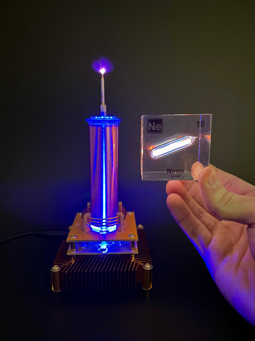 Coil Mini Designer Mini Tesla Coil – Maker Shed