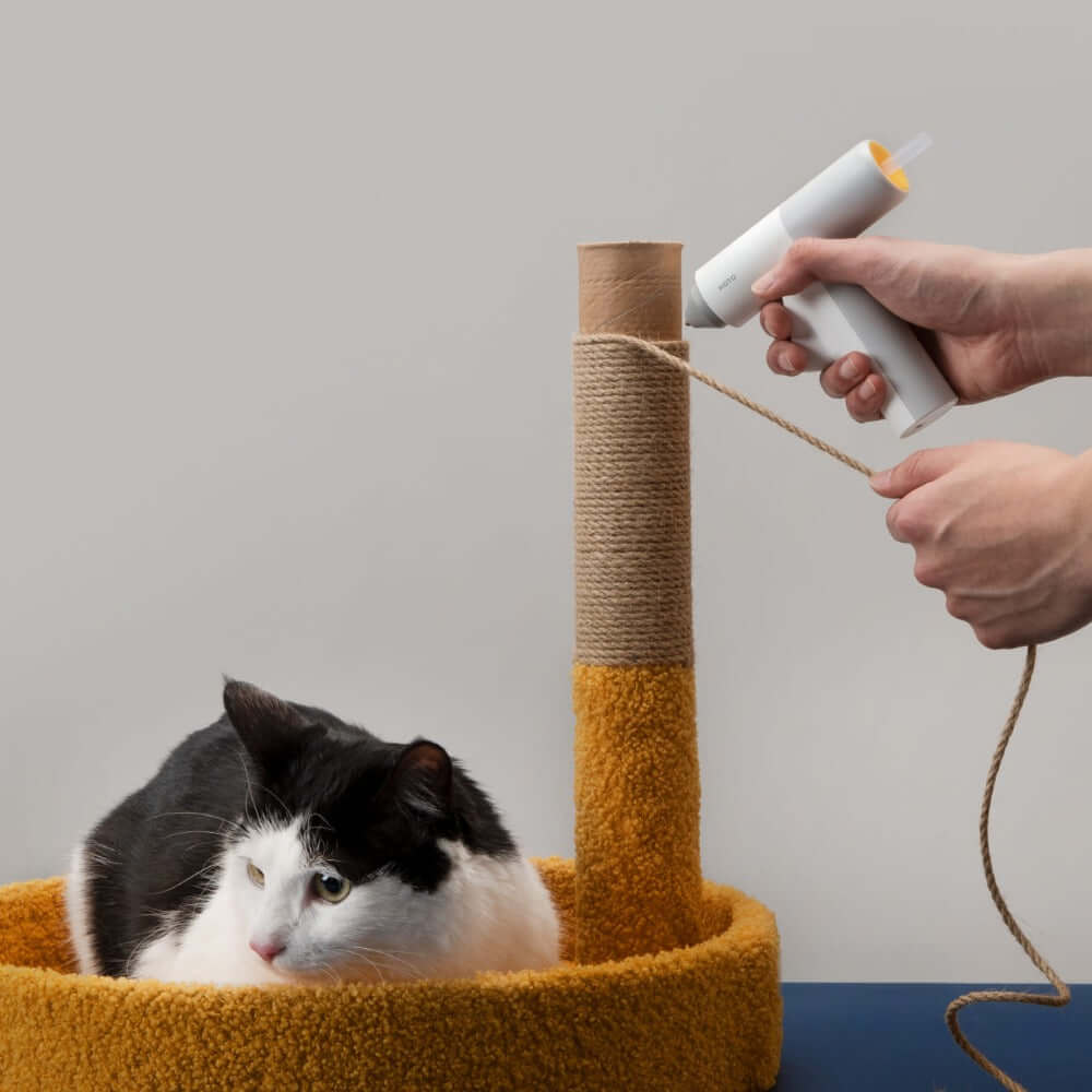 Cordless Manual-Feeding Glue Gun