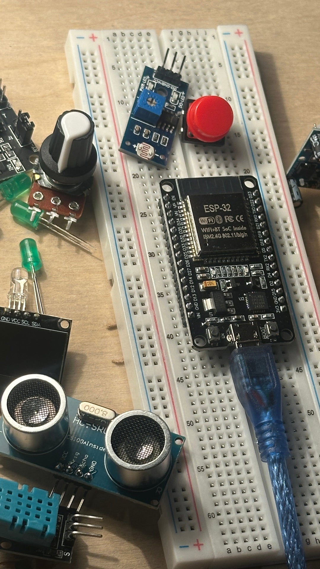 Make: ESP32 Starter Pack