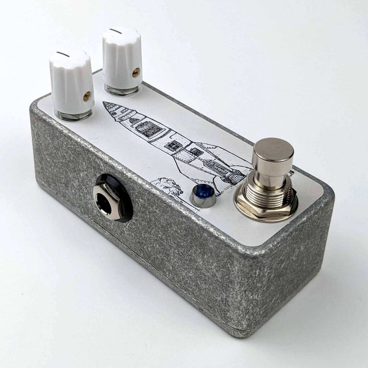Tiny Fuzz Guitar Pedal: "Rocket"