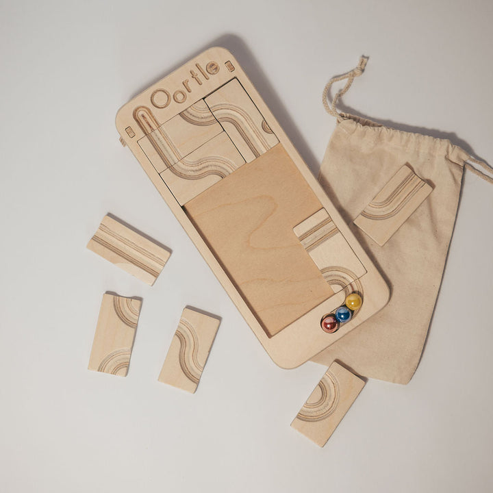 Oortle: A Mini Marble Run Puzzler