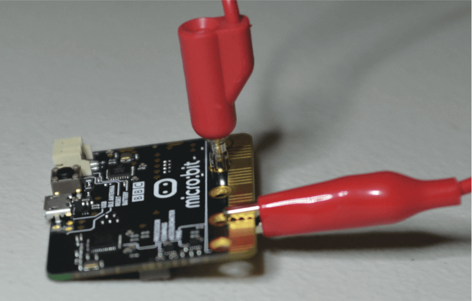 Make: Easy micro:bit Projects Kit v.1